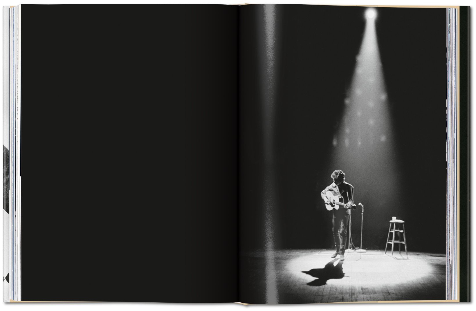 Daniel Kramer's photography captures Bob Dylan on the brink