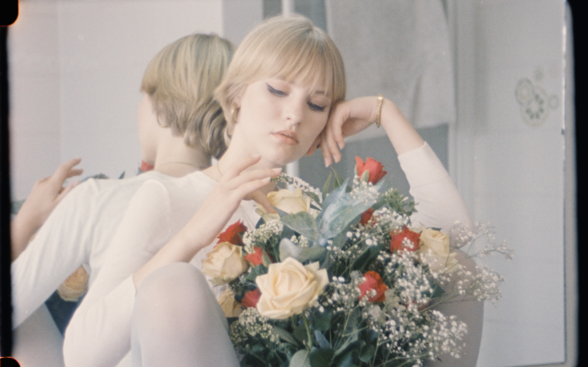 【希少品】She's not me / CHLOE SHEPPARD A Pastel Perspective by Chloe Sheppard | by Lomography | Medium
